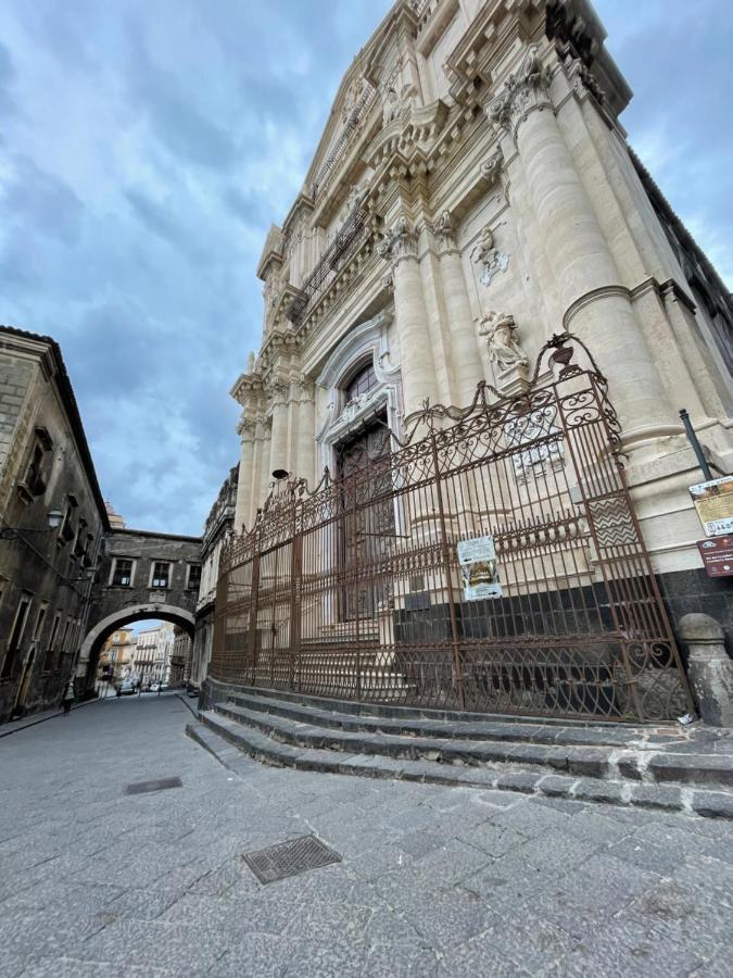 Apartament Ciraulo Catania Centro Storico Exterior foto